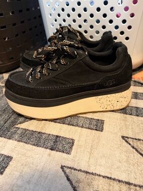 UGG Marin Lace-Up Platform Sneakers